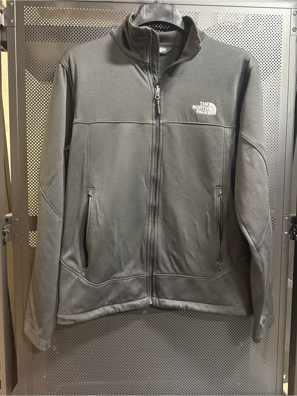 The North Face Men's Black Lightweight Full-Zip Jacket - Picture 5 of 5